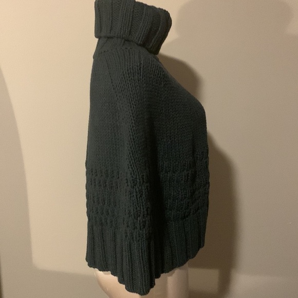 𝅺TOMMY Hilfiger Charcoal Gray Turtleneck Cape, Size OS. Like New. - Picture 10 of 12